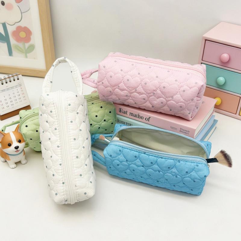 ポータブルなドット柄のコスメティックバッグ。ミニマルなデザイ - Cosmetic Bags のレビューと価格