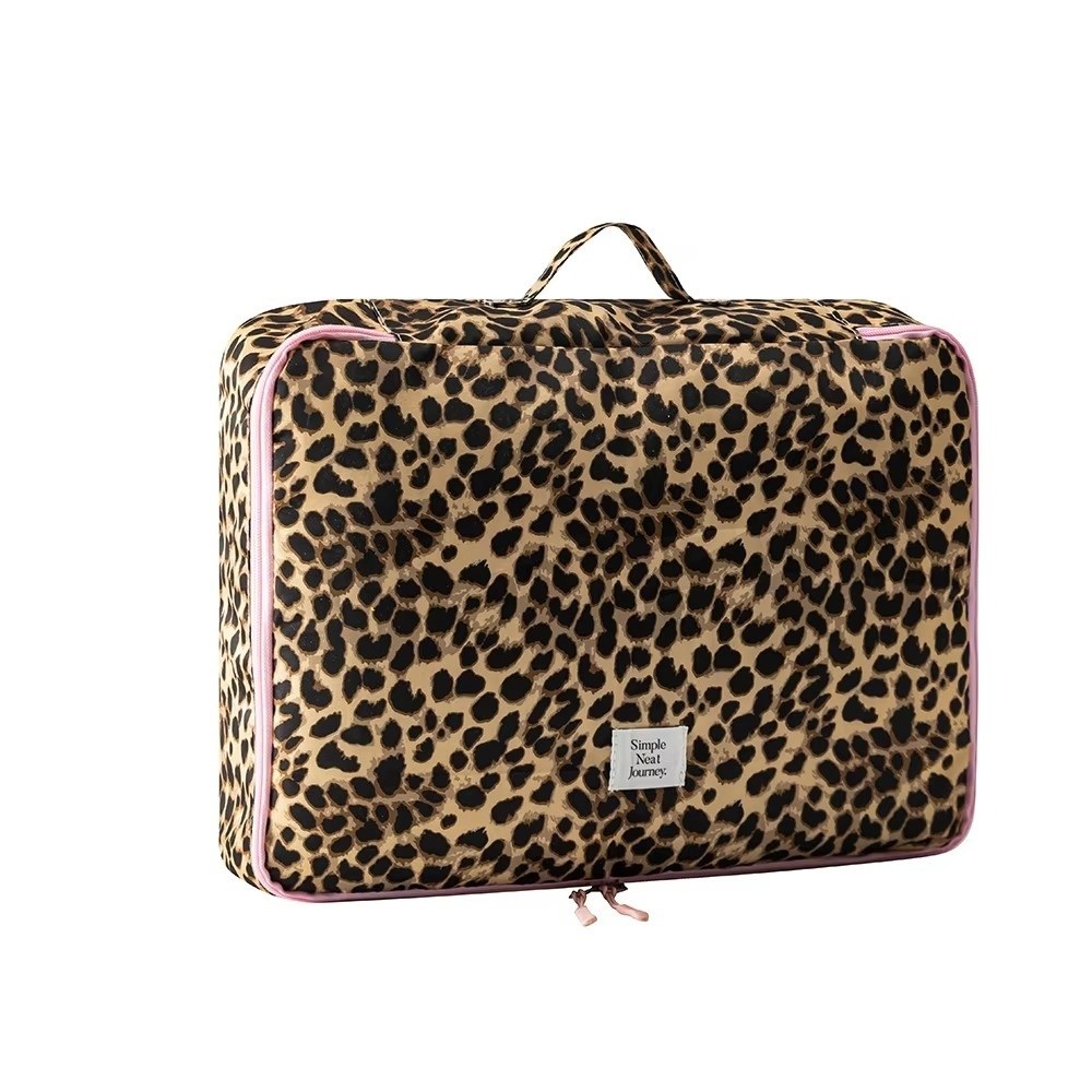 防水加工のレオパード柄メイクアップバッグ。持ち運びやすく、軽 - Cosmetic Bags のレビューと価格